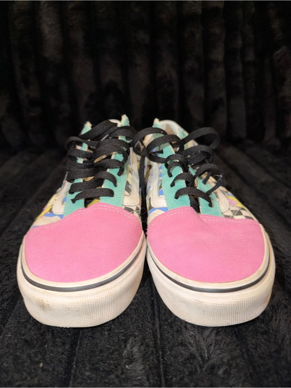 Vans Men’s Old Skool 80s Mickey Mouse Low-Top Skate Shoes - Pink Multicolor